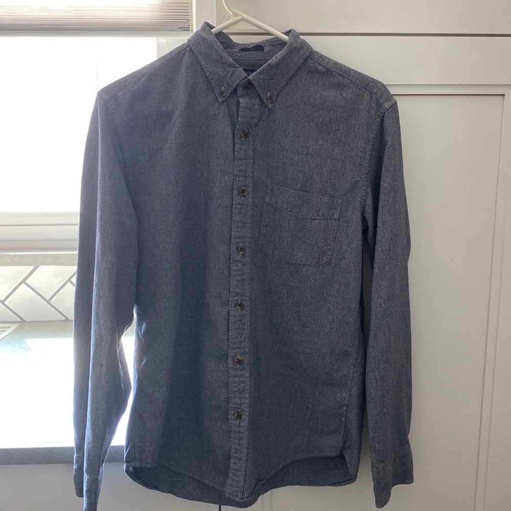 J Crew Mens Button Down Size: Medium Quality: Good